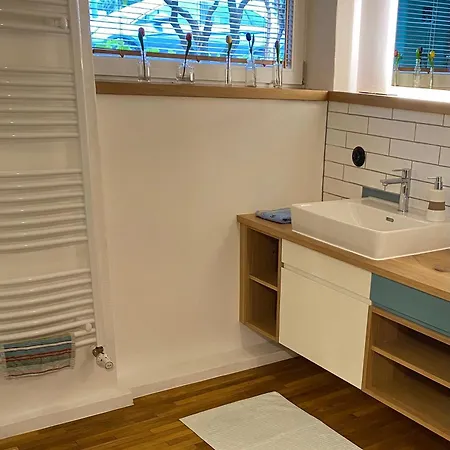 Airb33 Privat With Little Terrace Apartment